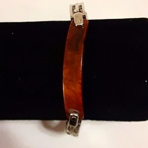 Ladies bracelet with Greek key design